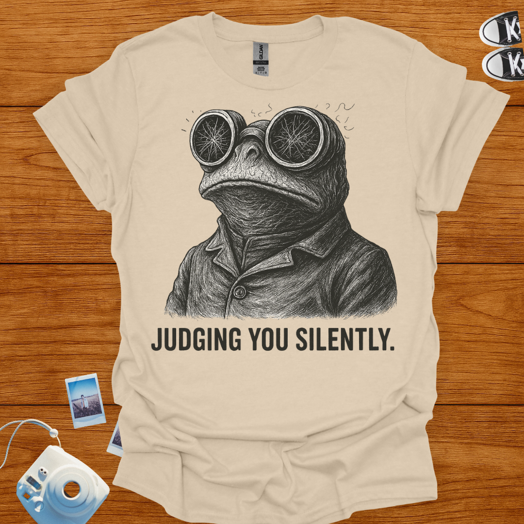 Judging You Silently Frog Graphics T-shirt