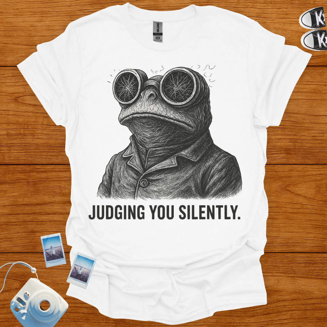Judging You Silently Frog Graphics T-shirt